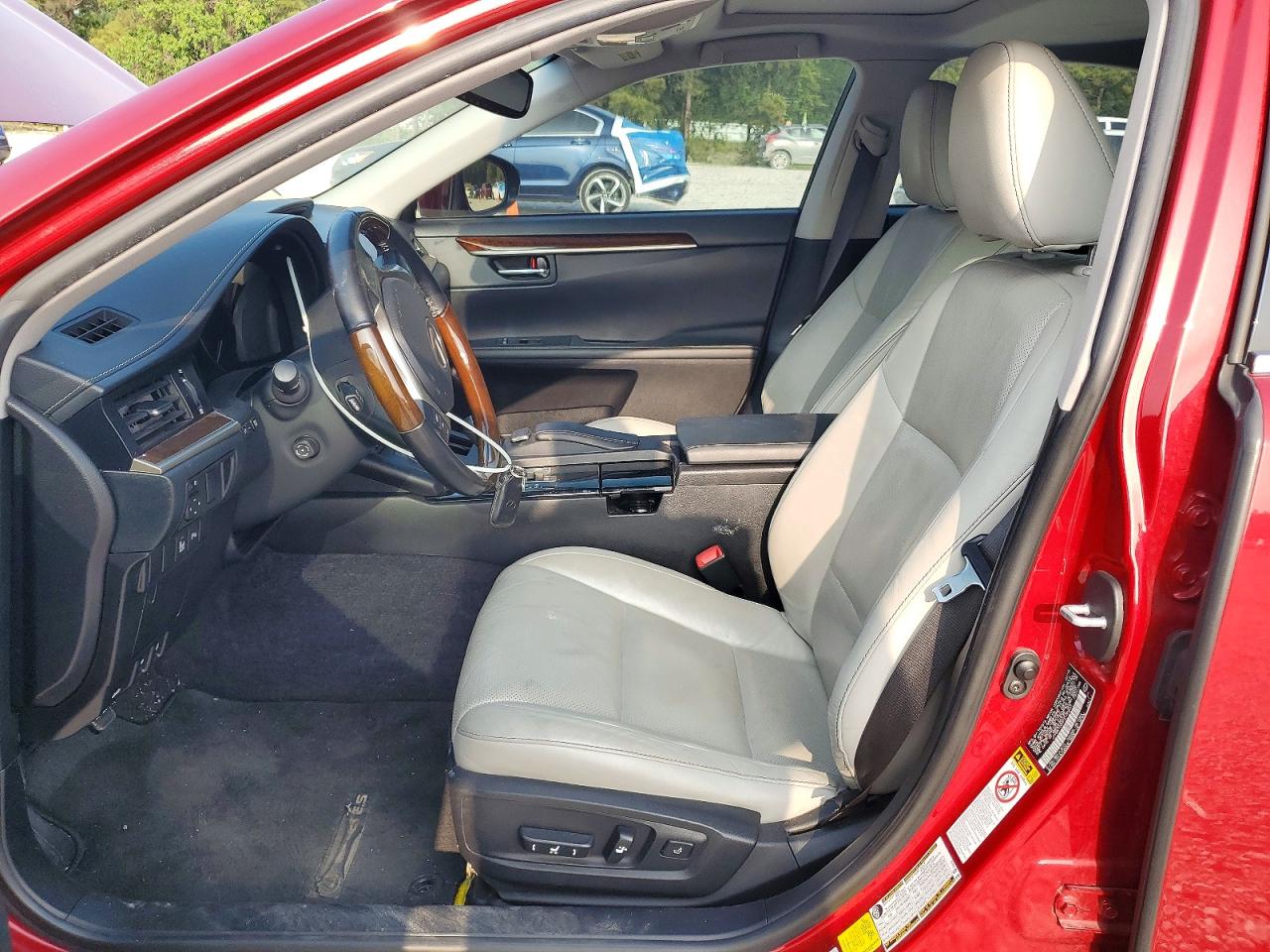 LEXUS ES 2015 — 8