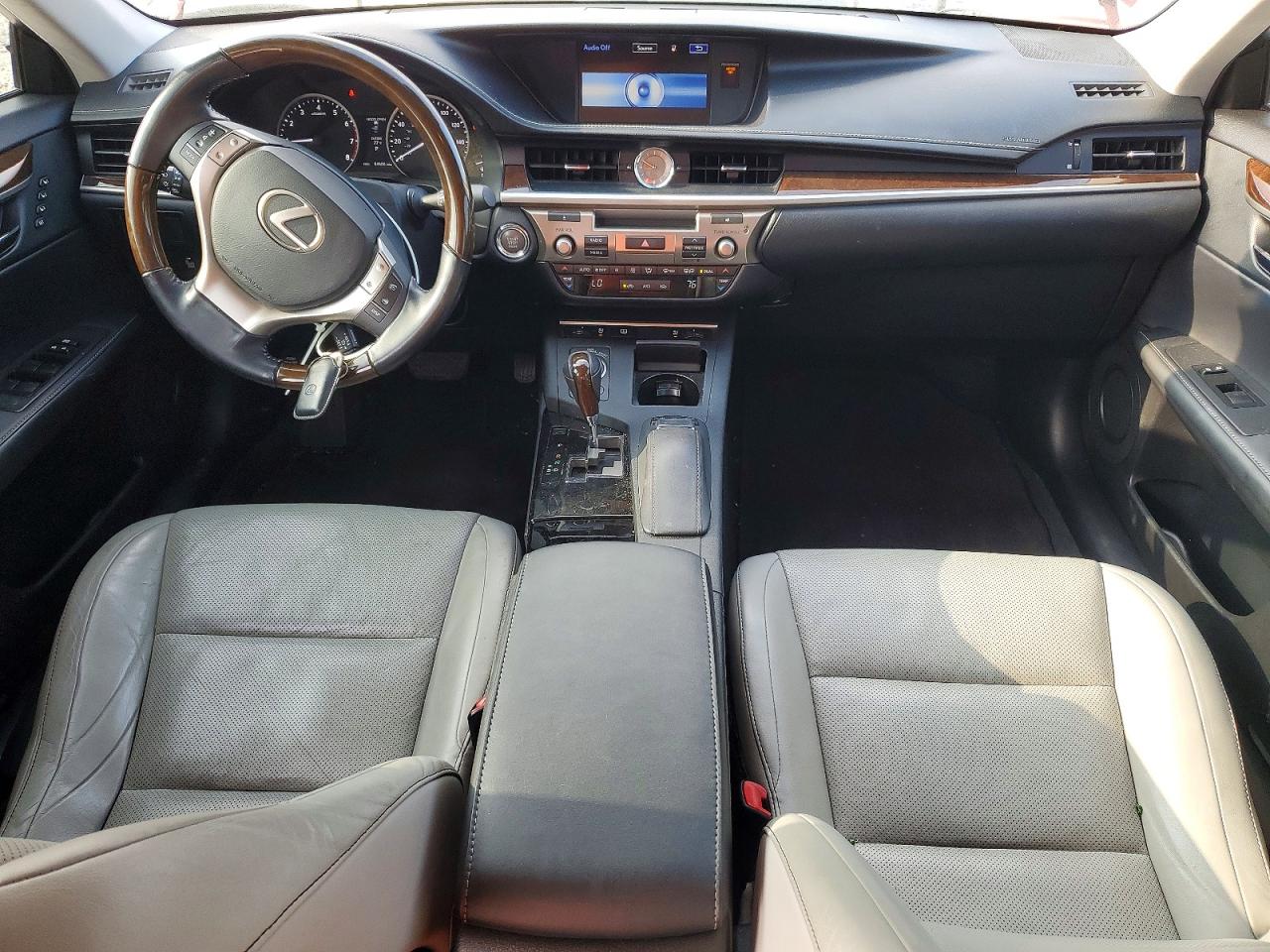 LEXUS ES 2015 — 9