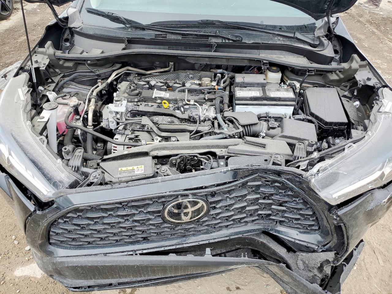 TOYOTA COROLLA CROSS 2025 — 12