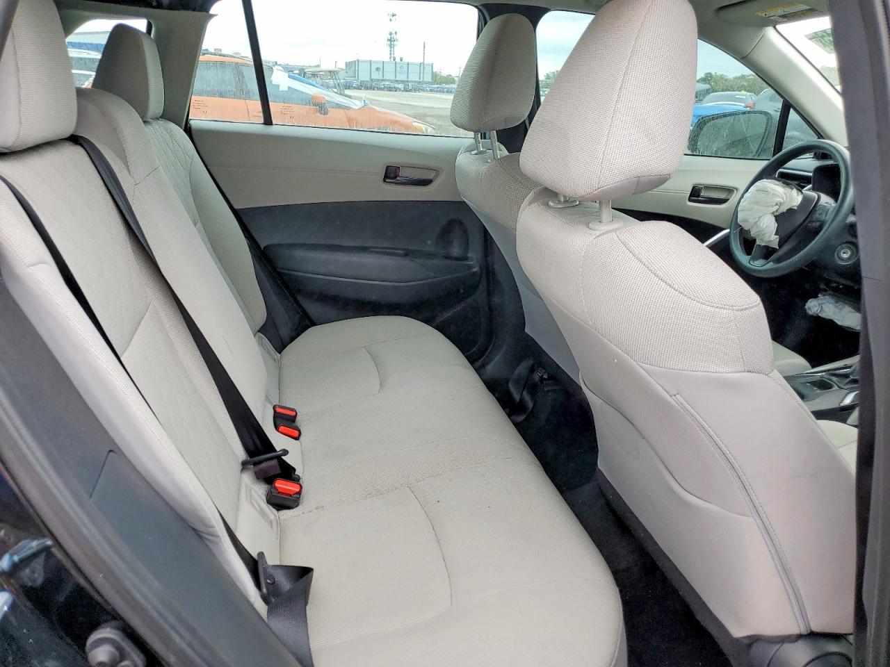 TOYOTA COROLLA CROSS 2025 — 11