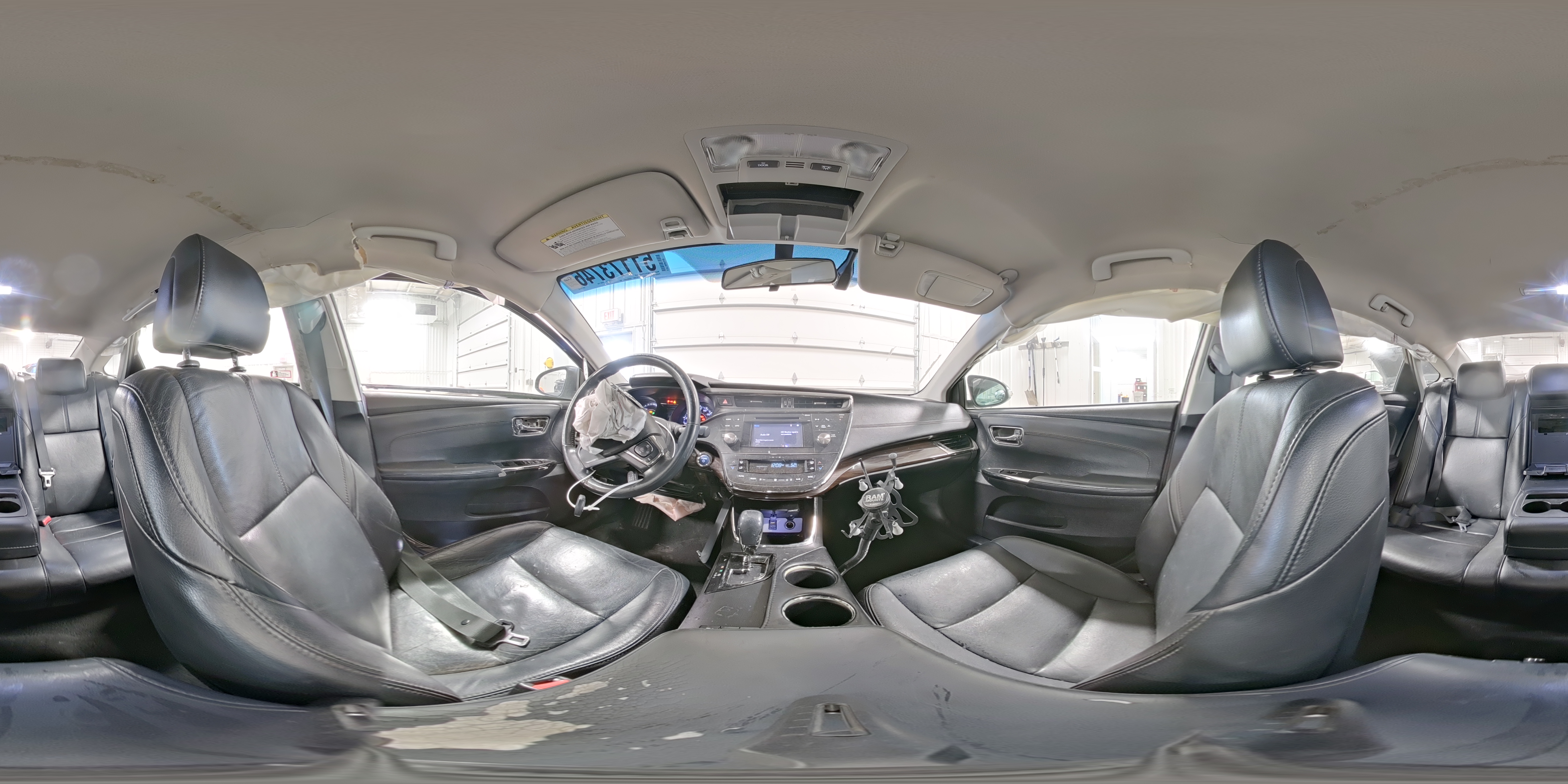 TOYOTA AVALON 2015 — 14