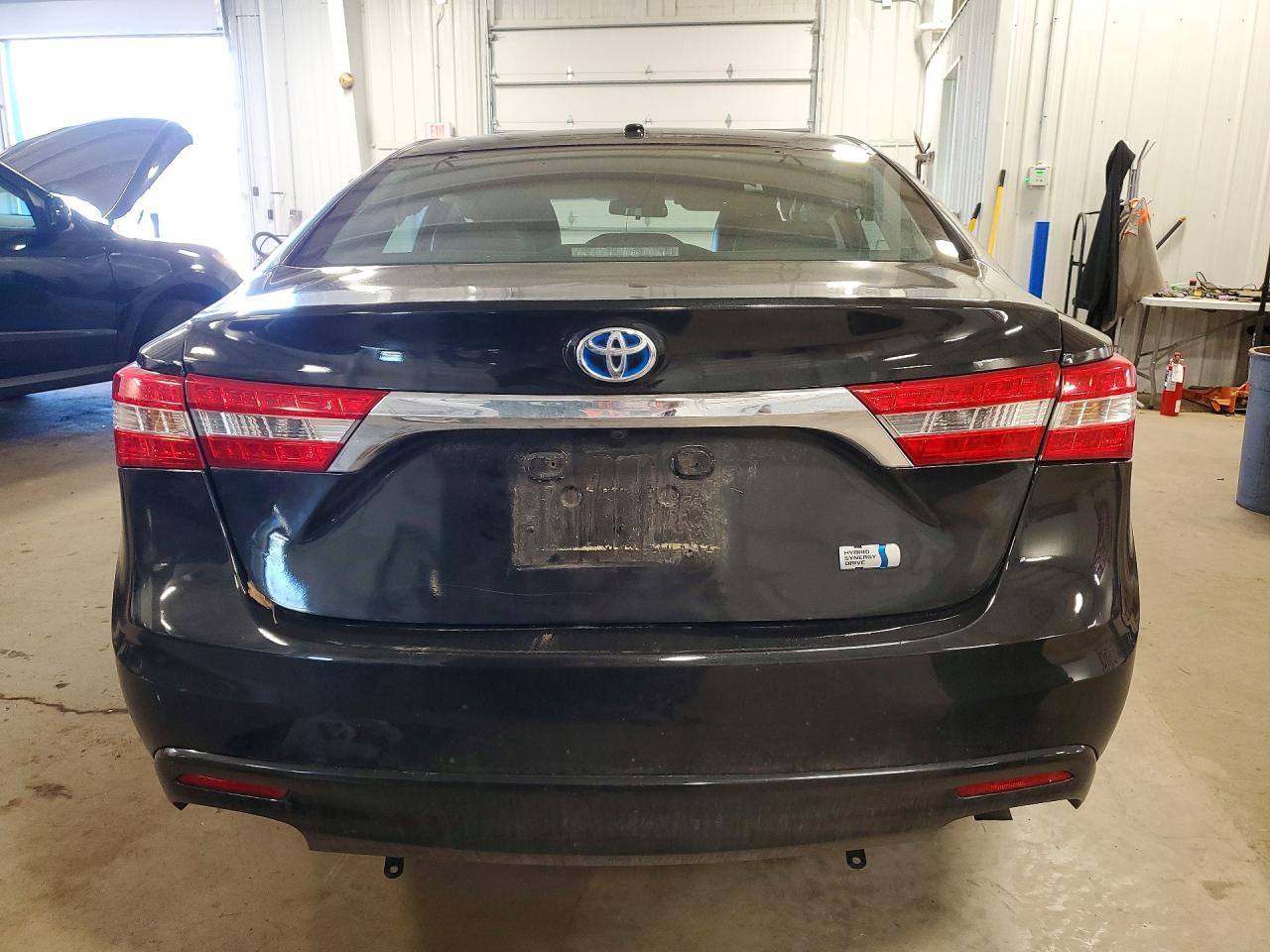 TOYOTA AVALON 2015 — 7