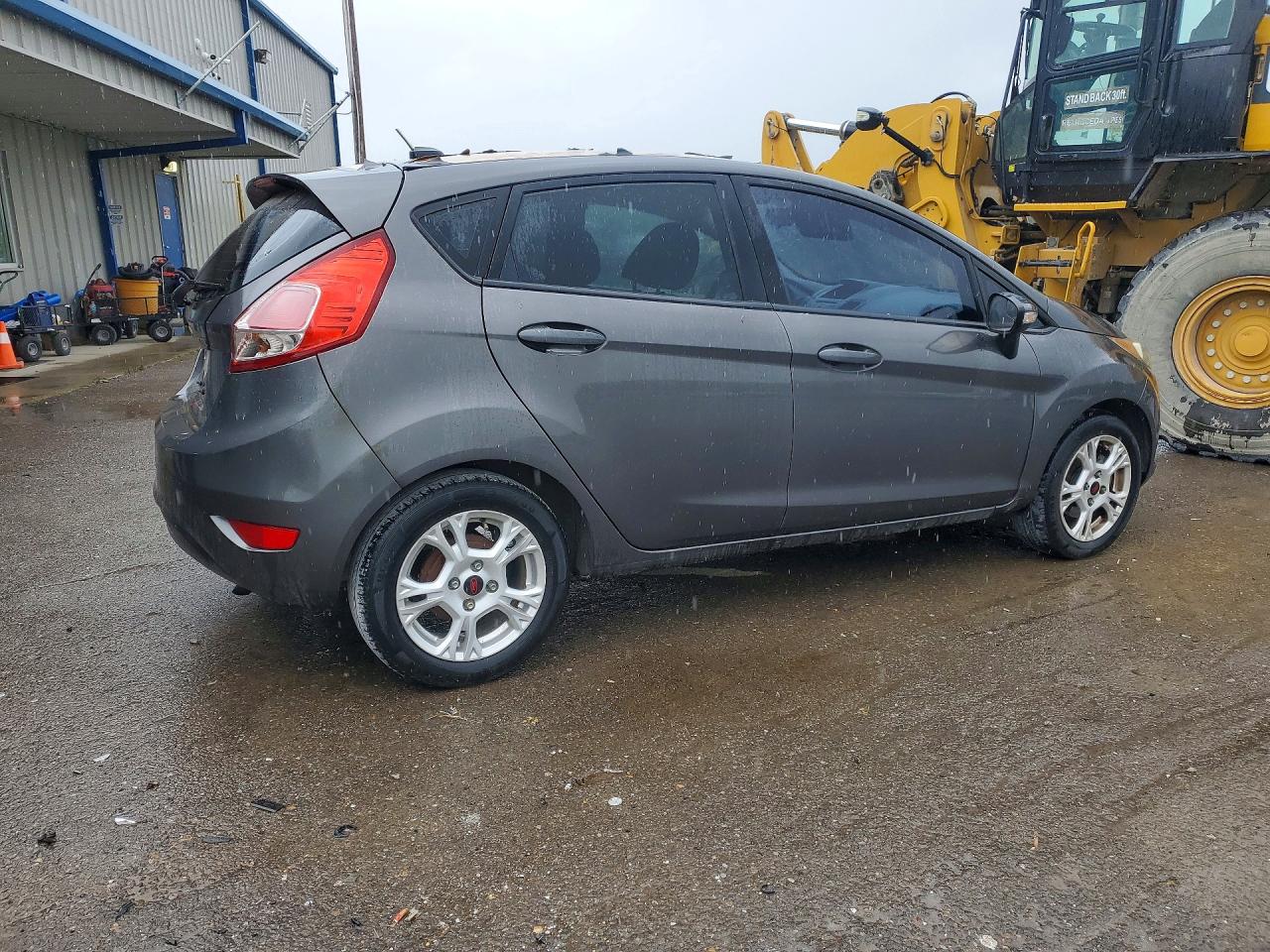 FORD FIESTA 2015 — 4