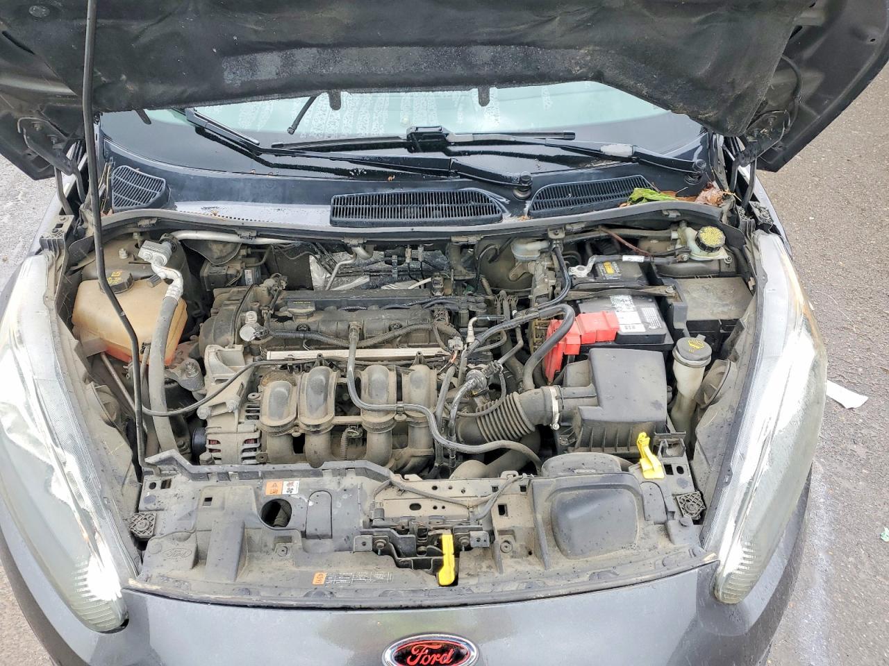 FORD FIESTA 2015 — 12