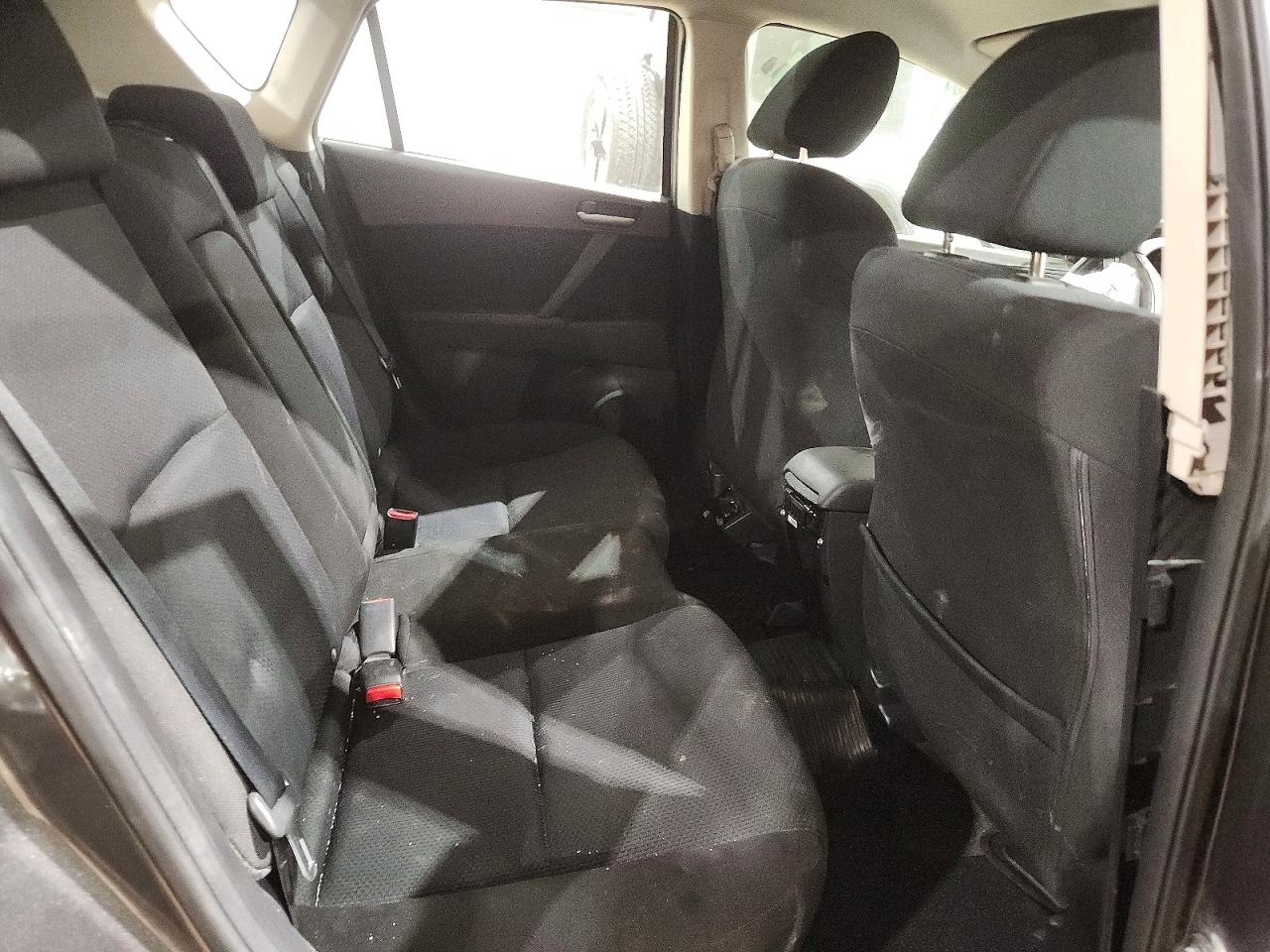 MAZDA 3 2010 — 11