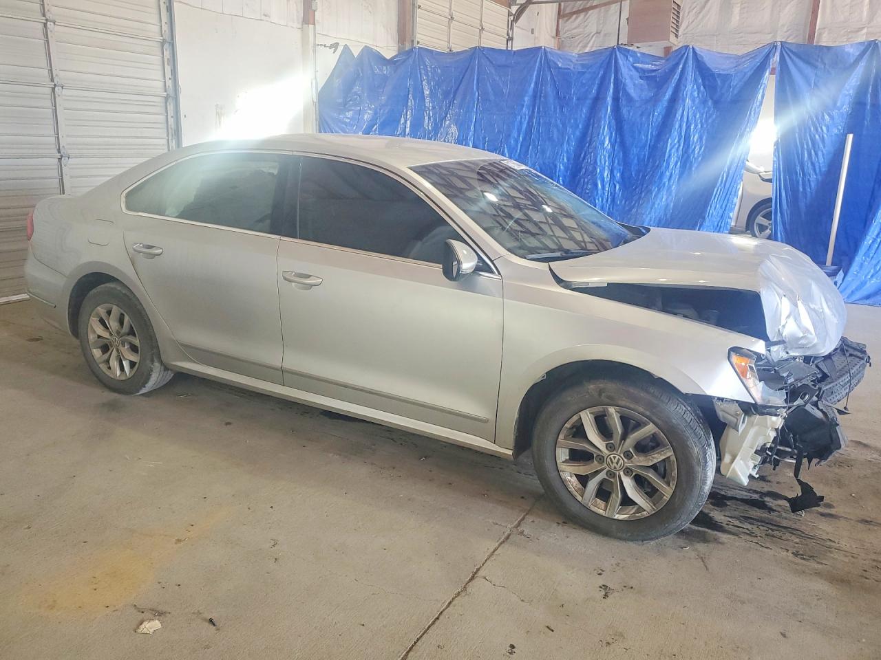 VOLKSWAGEN PASSAT 2016 — 5
