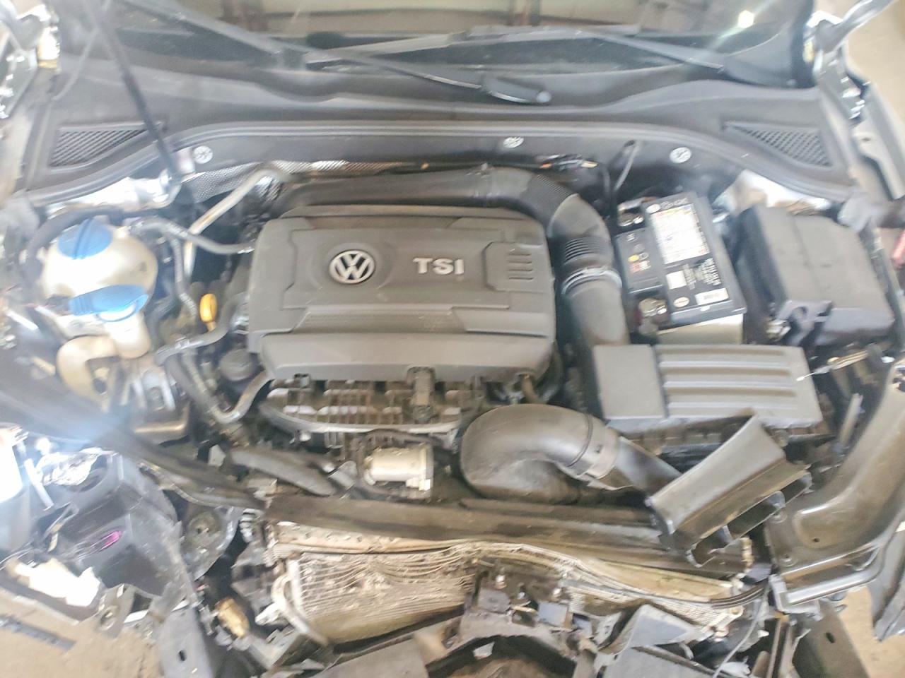 VOLKSWAGEN PASSAT 2016 — 12