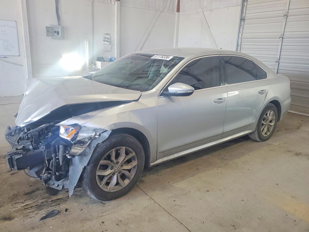 VOLKSWAGEN PASSAT 2016 — 2