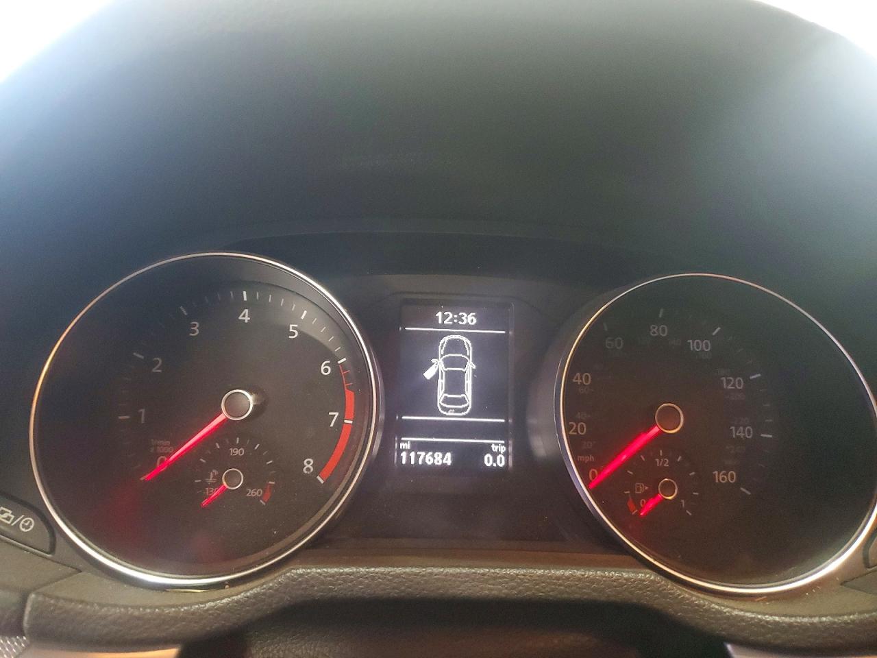 VOLKSWAGEN PASSAT 2016 — 10