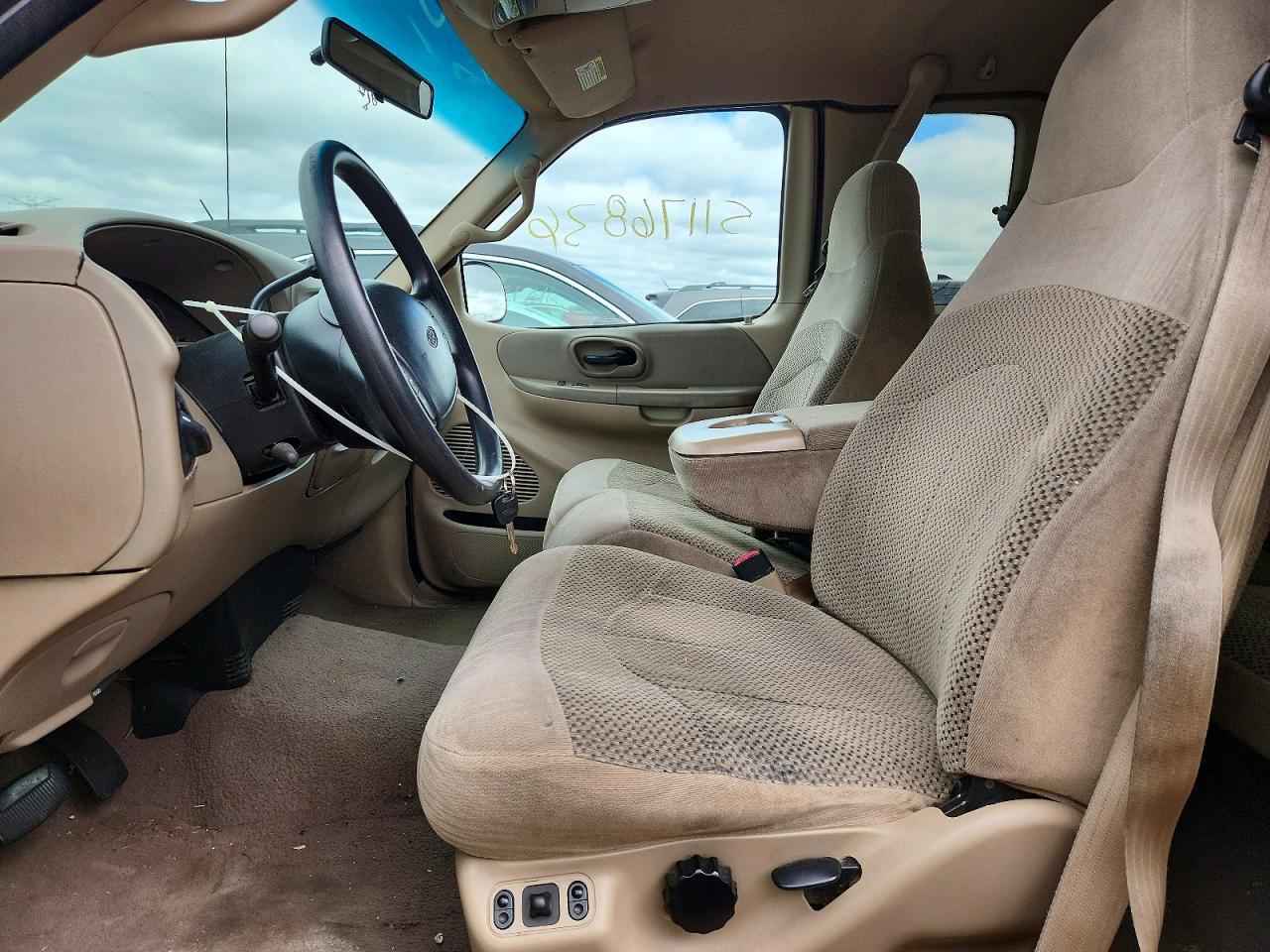 FORD F150 2004 — 8