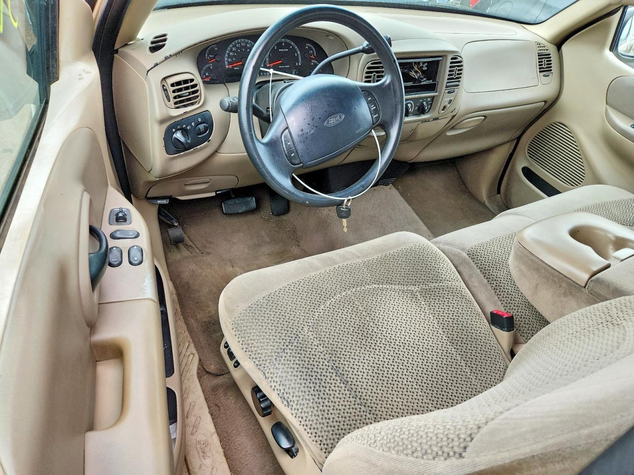 FORD F150 2004 — 9