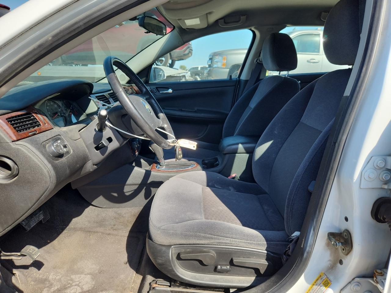 CHEVROLET IMPALA 2011 — 8