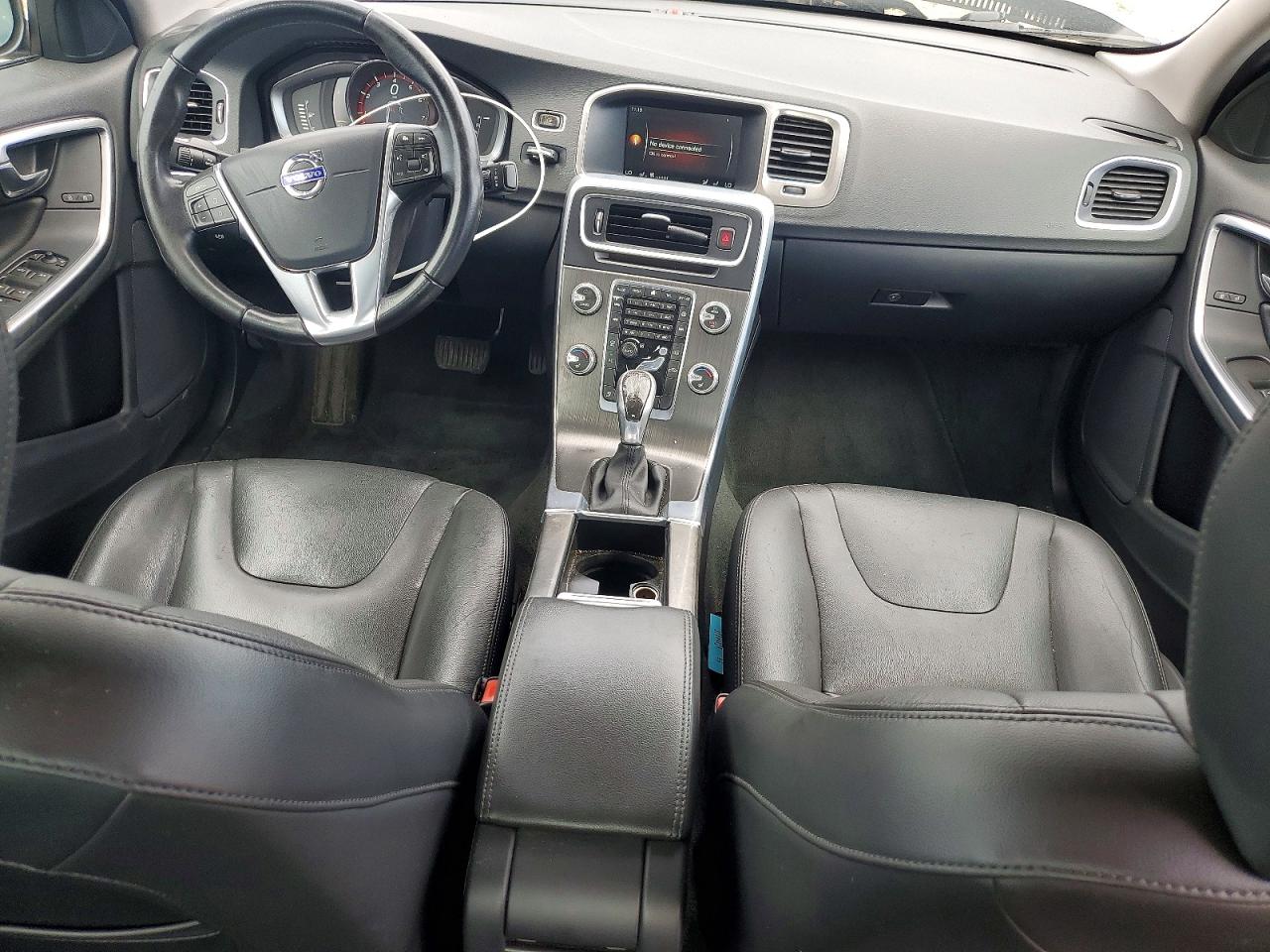 VOLVO S60 2016 — 9