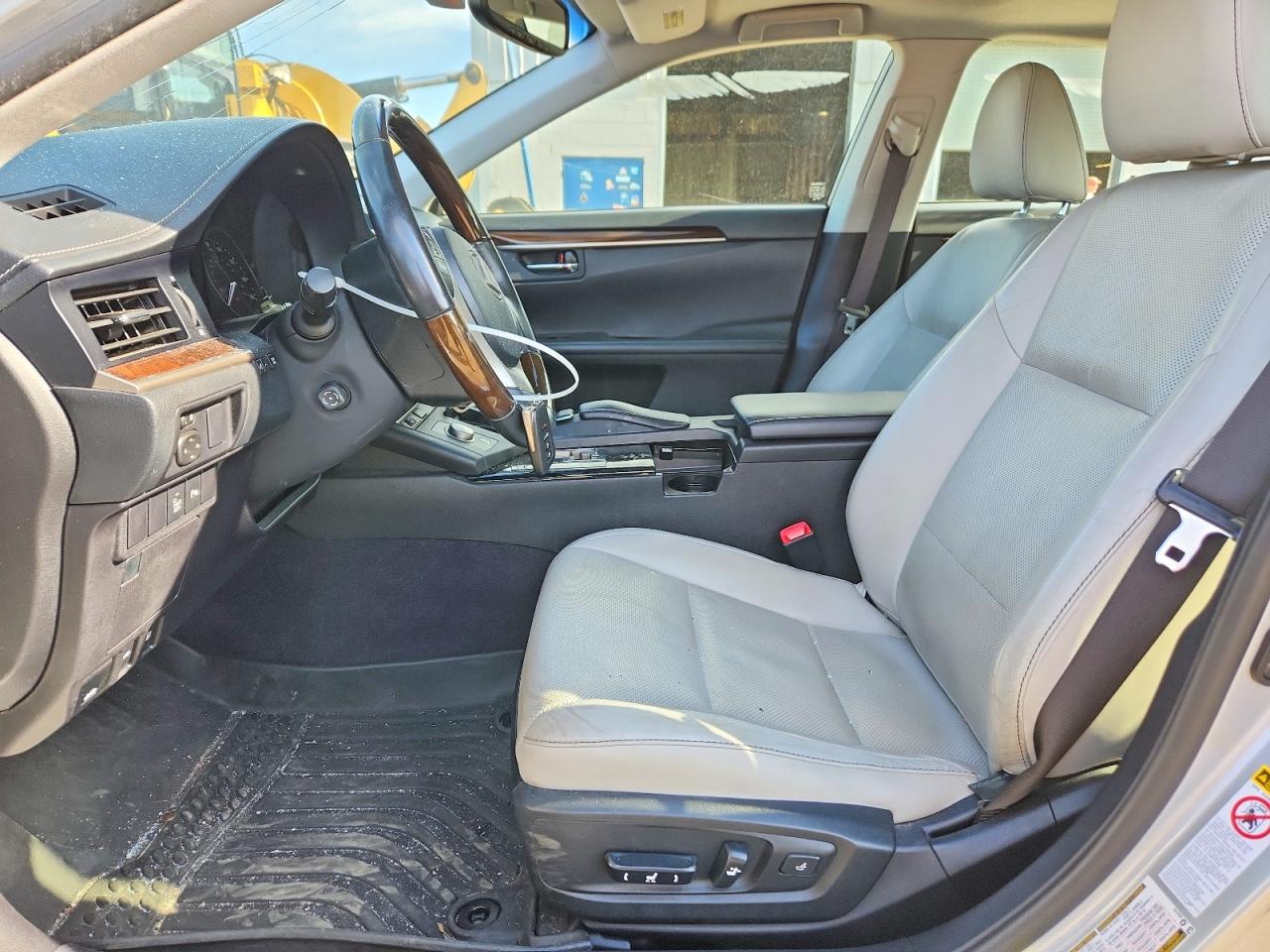 LEXUS ES 2014 — 8