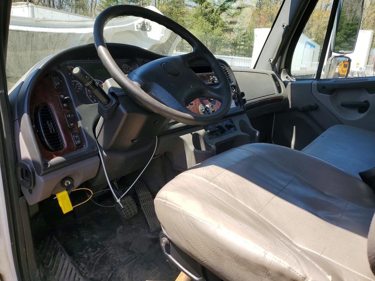 FREIGHTLINER M2 2019 — 9