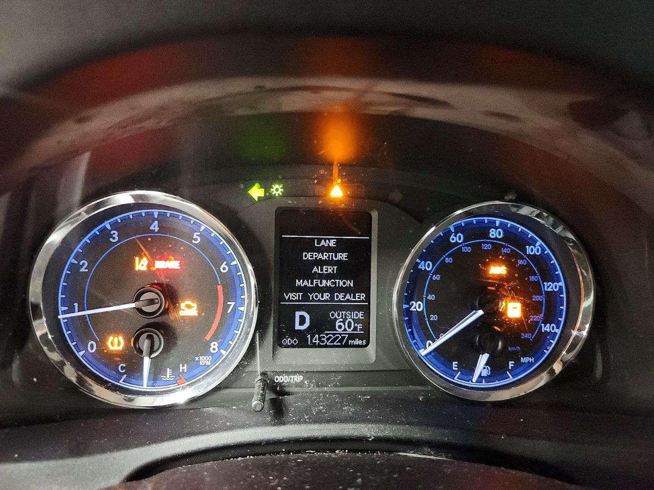 TOYOTA COROLLA 2019 — 10