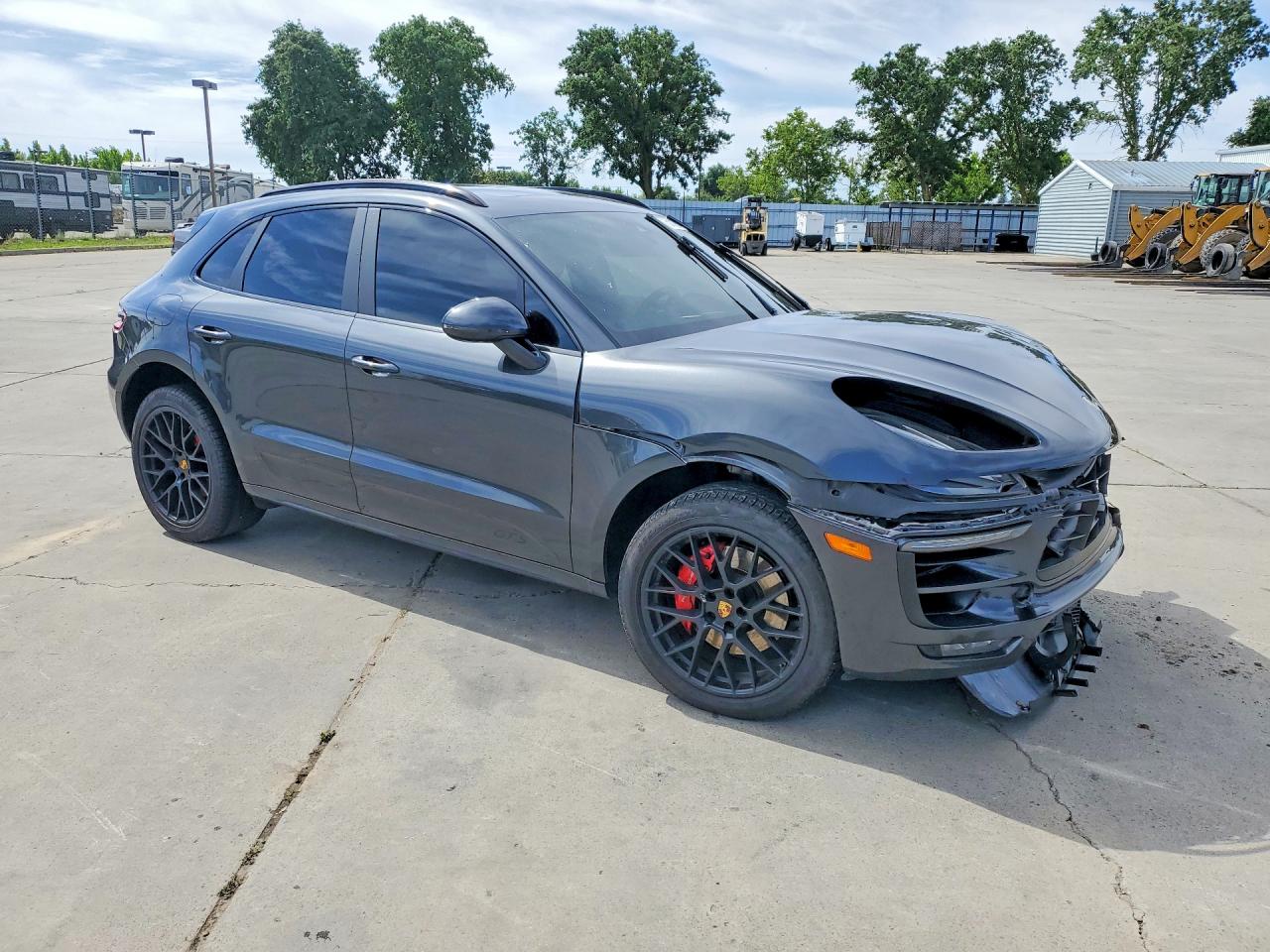 2018 PORSCHE MACAN GTS