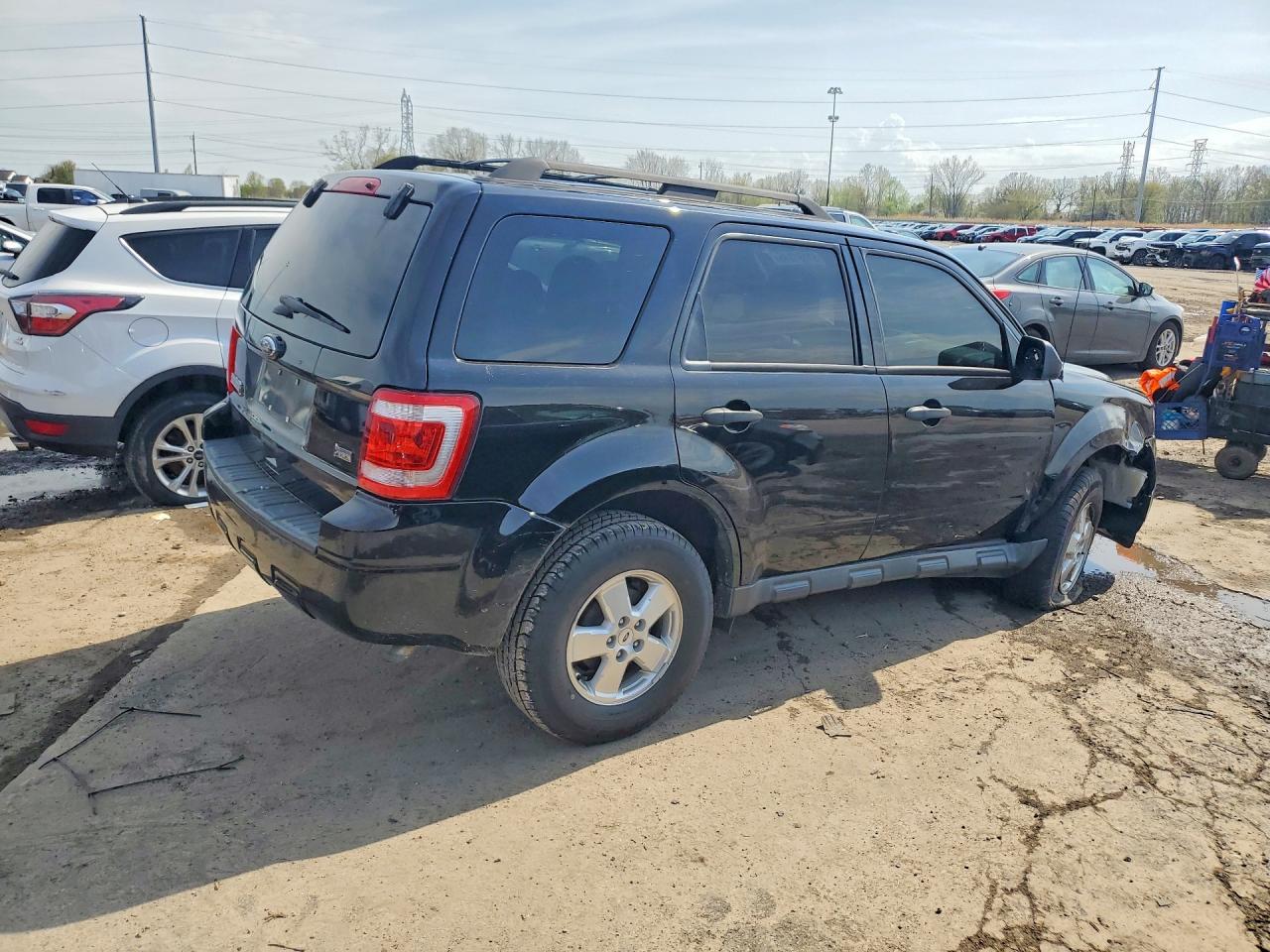 FORD ESCAPE 2012 — 4