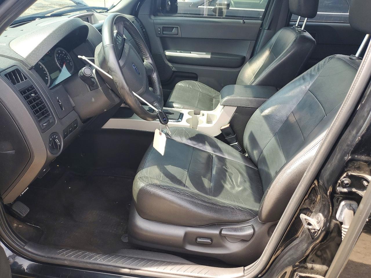 FORD ESCAPE 2012 — 8