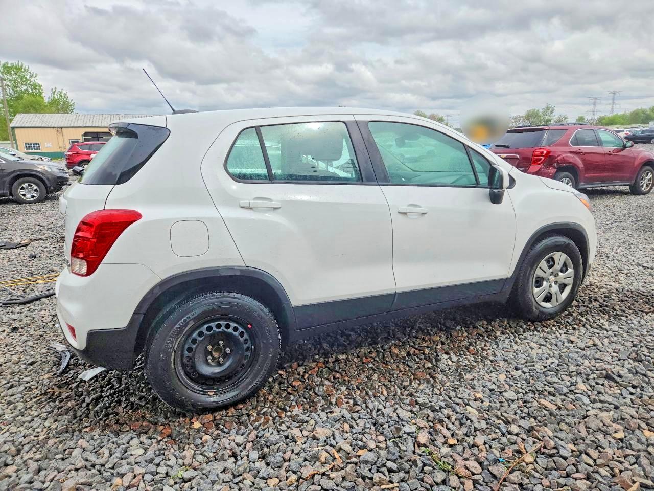 CHEVROLET TRAX 2018 — 4