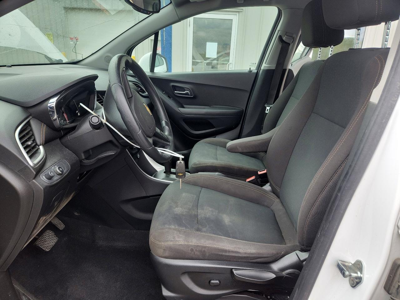 CHEVROLET TRAX 2018 — 8