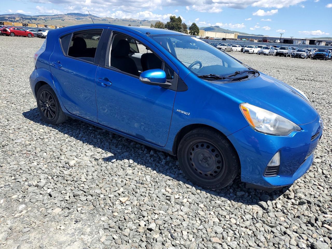 2013 TOYOTA PRIUS C TWO