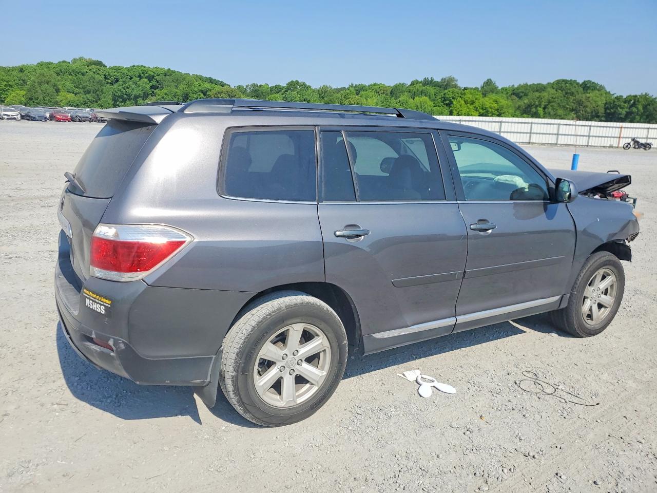 TOYOTA HIGHLANDER 2011 — 4