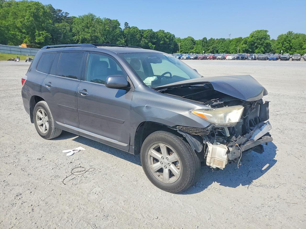 TOYOTA HIGHLANDER 2011 — 5