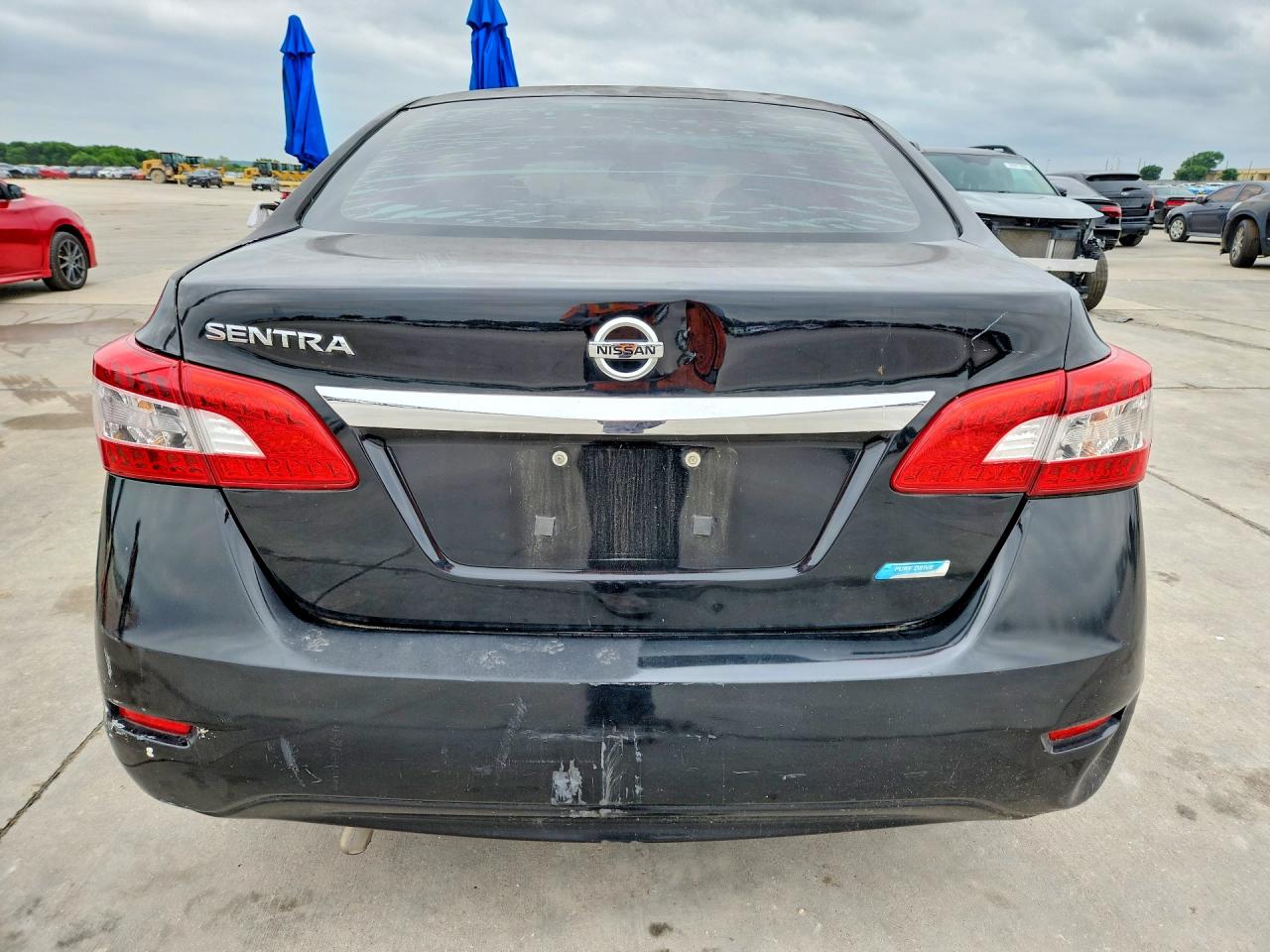 NISSAN SENTRA 2013 — 7