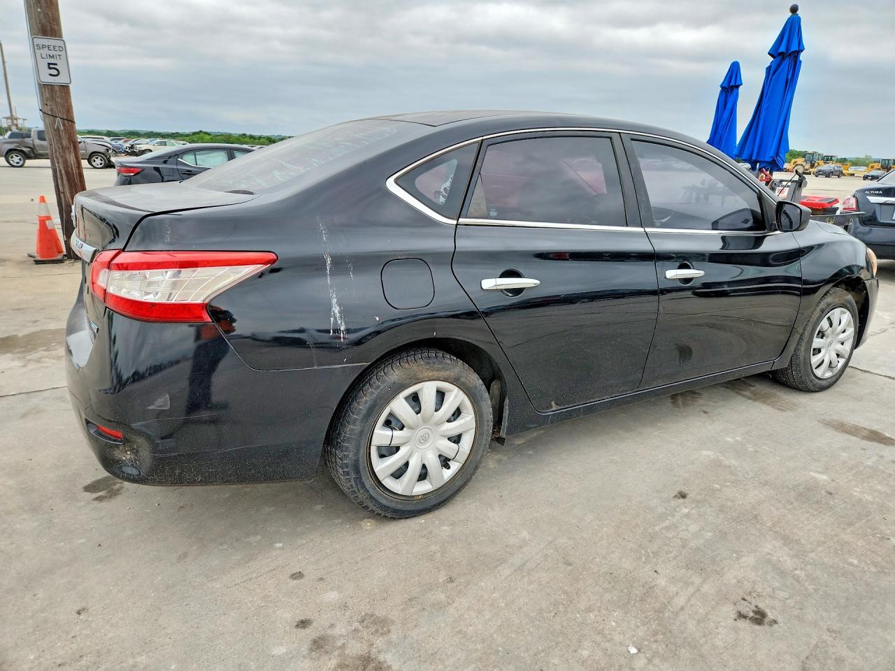 NISSAN SENTRA 2013 — 4
