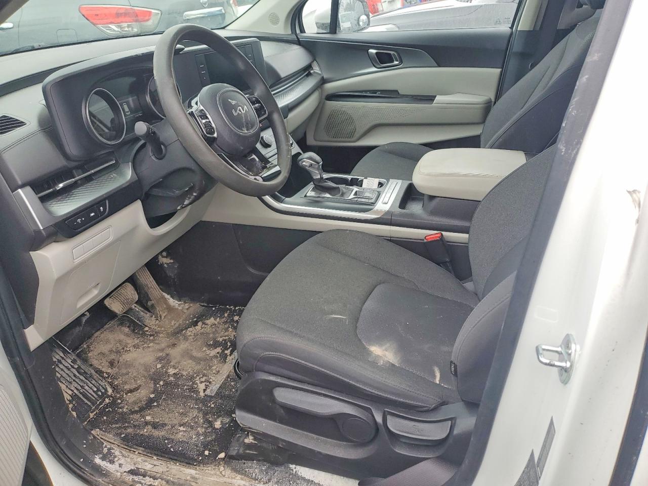 KIA CARNIVAL 2023 — 8