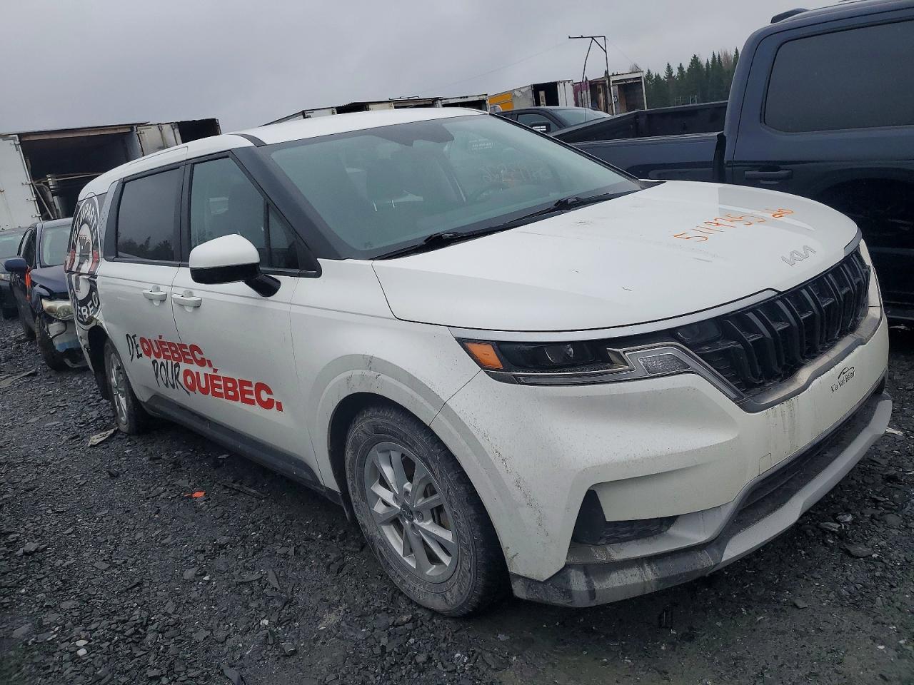 KIA CARNIVAL 2023 — 5