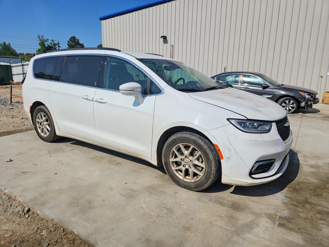 CHRYSLER PACIFICA 2022 — 5