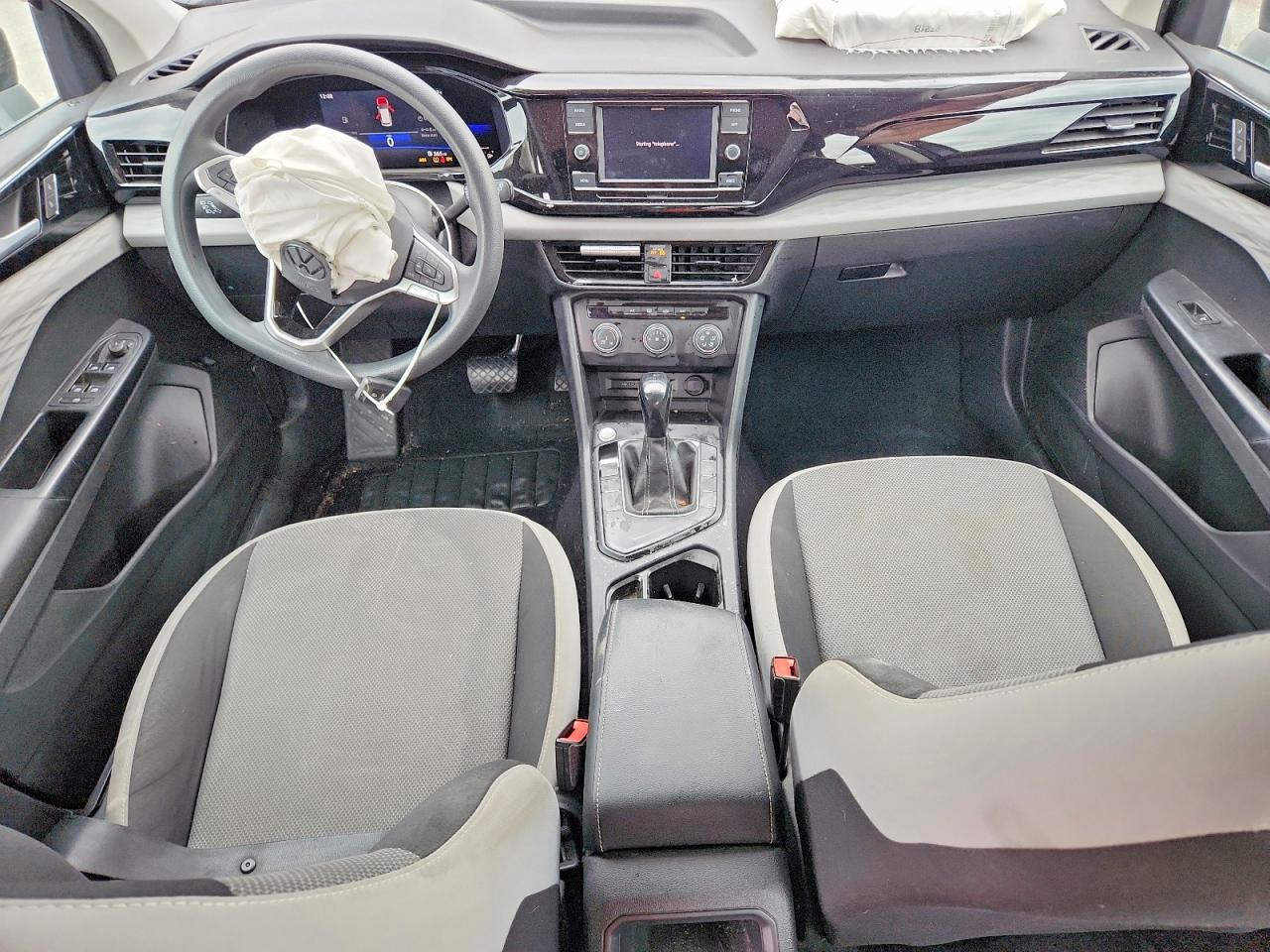 VOLKSWAGEN TAOS 2022 — 9