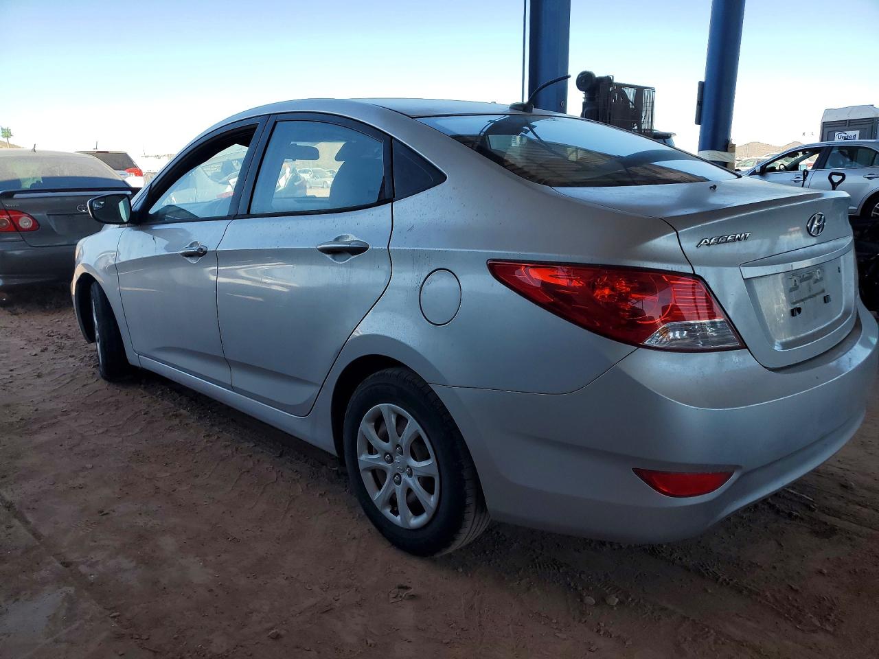 HYUNDAI ACCENT 2014 — 3