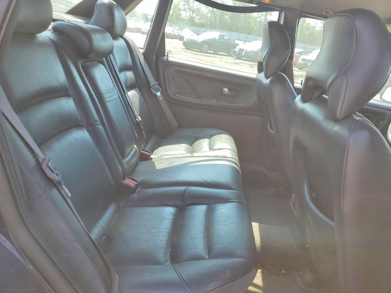 VOLVO S70 1998 — 11