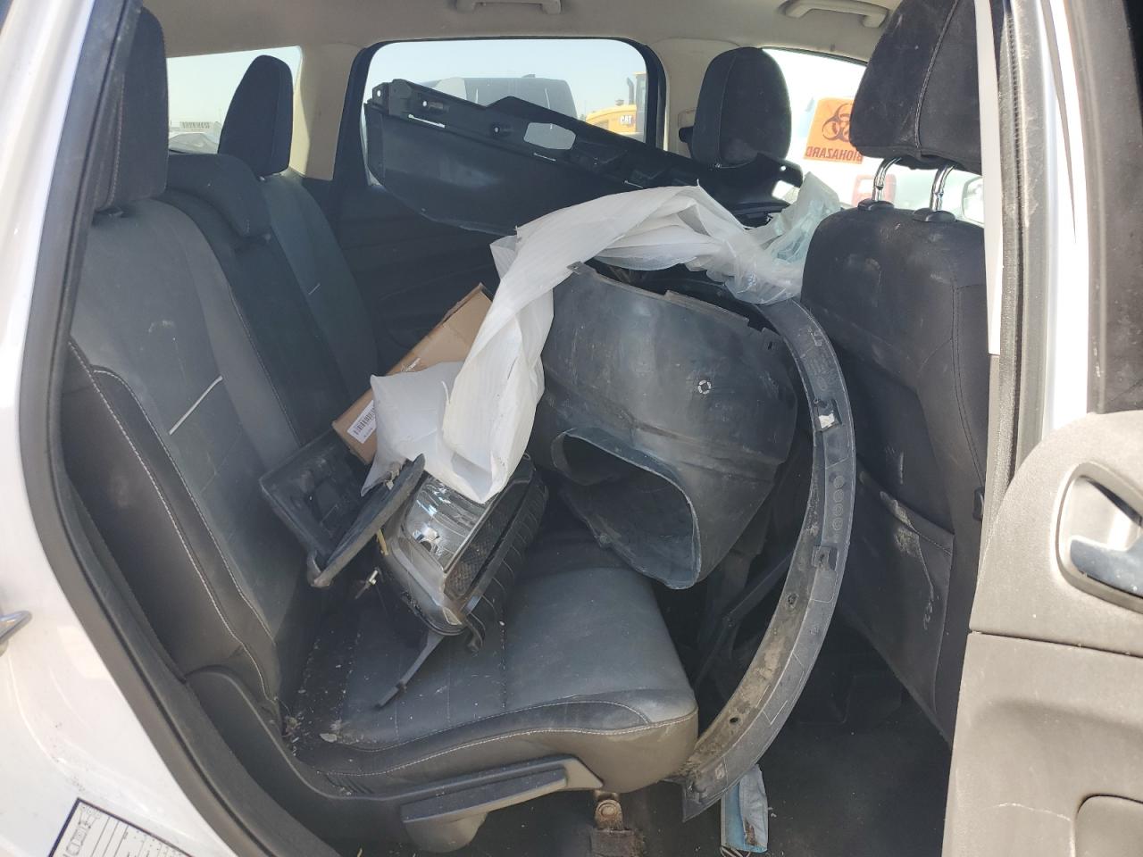 FORD ESCAPE 2015 — 11