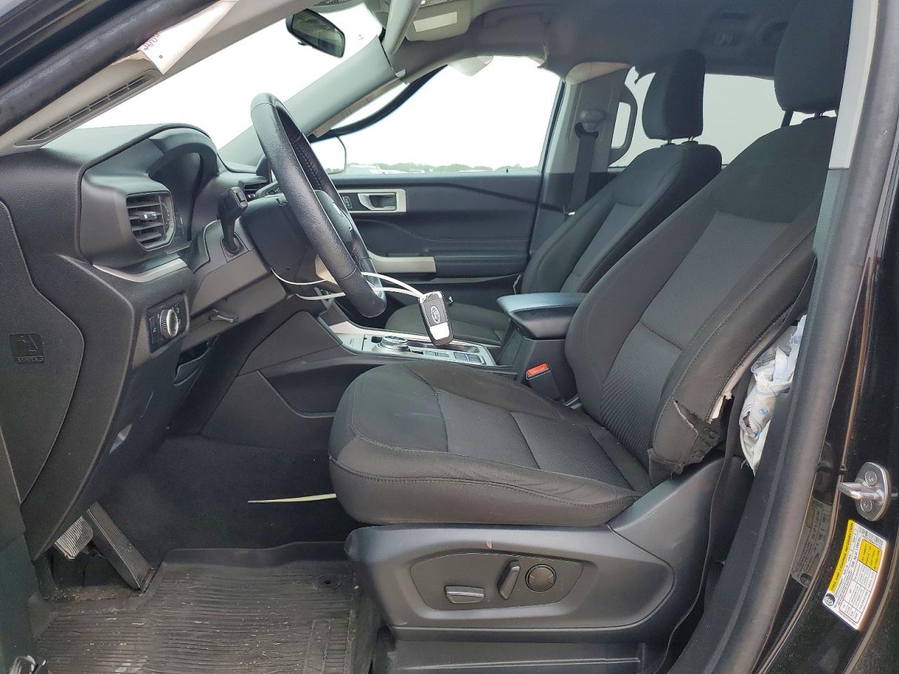 FORD EXPLORER 2024 — 8