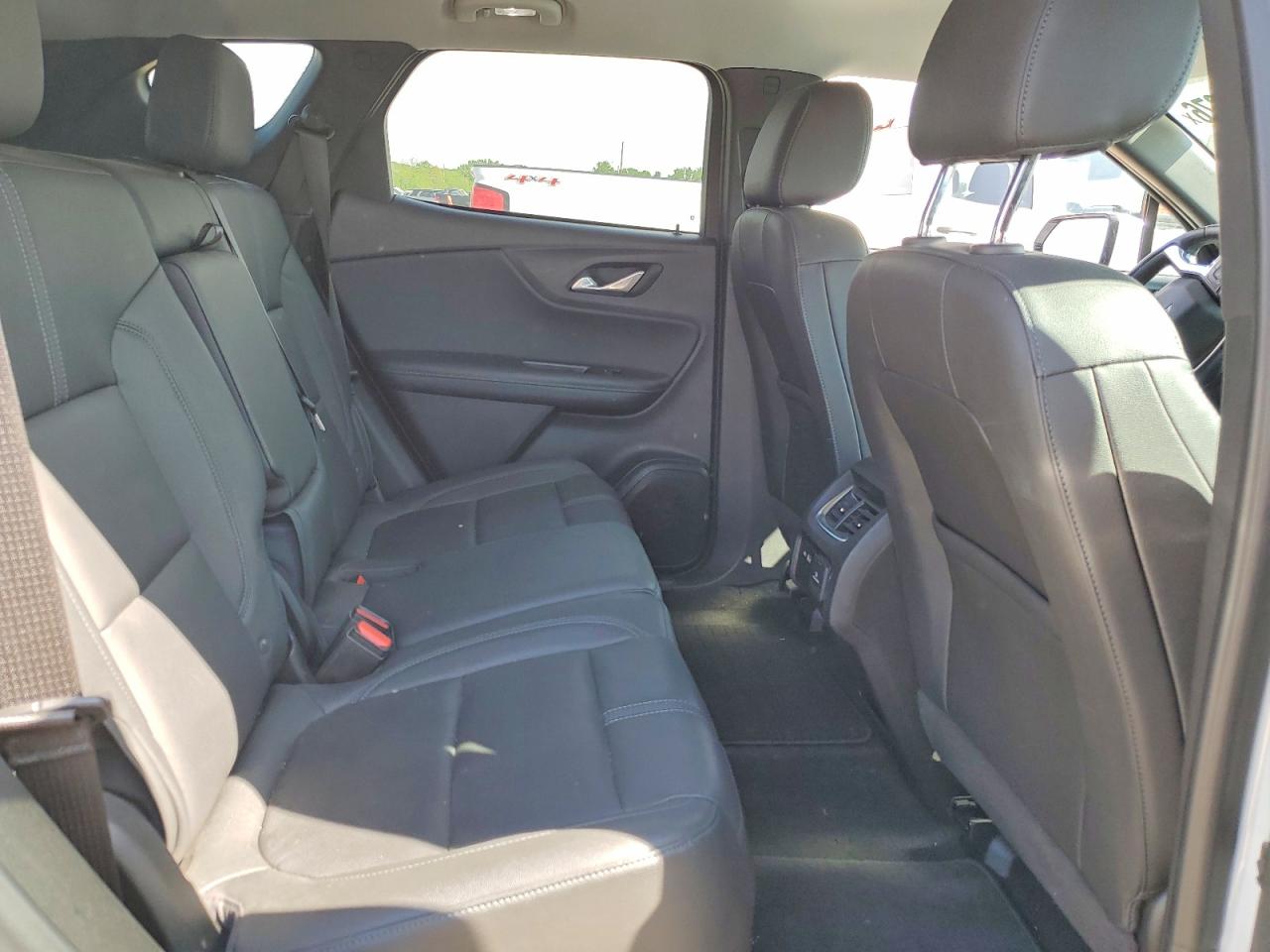 CHEVROLET BLAZER 2022 — 12