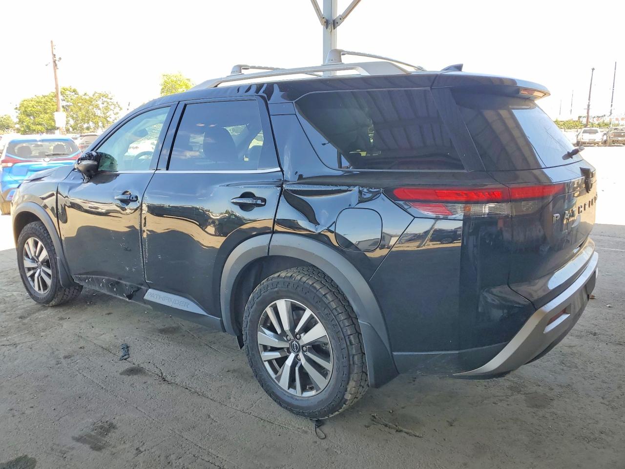 NISSAN PATHFINDER 2022 — 3