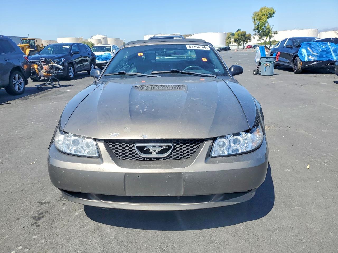 FORD MUSTANG 2001 — 6