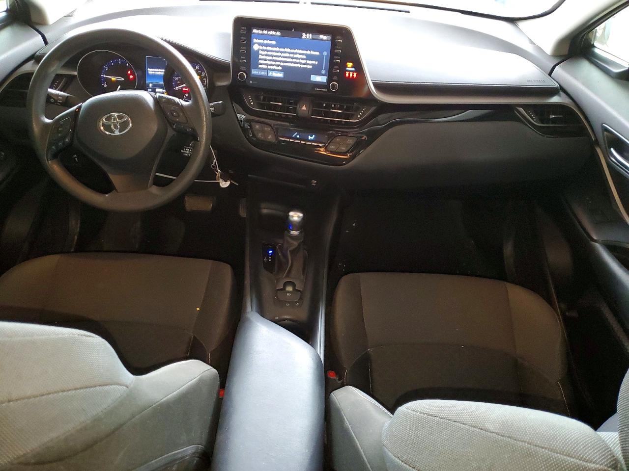 TOYOTA C-HR 2021 — 9