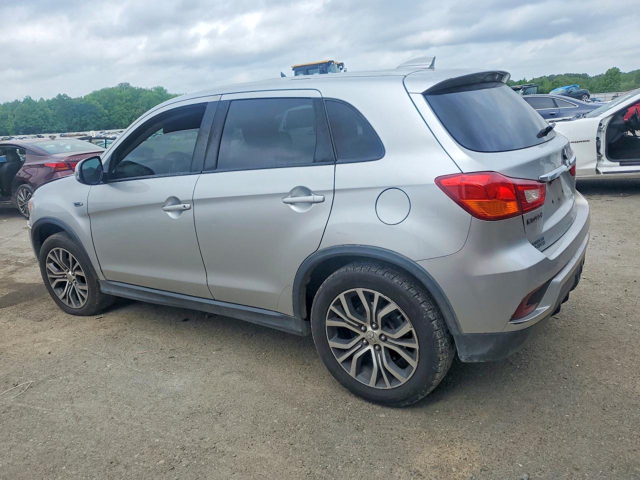 MITSUBISHI OUTLANDER SPORT 2019 — 3