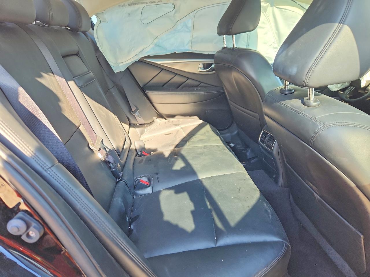 INFINITI Q50 2015 — 11
