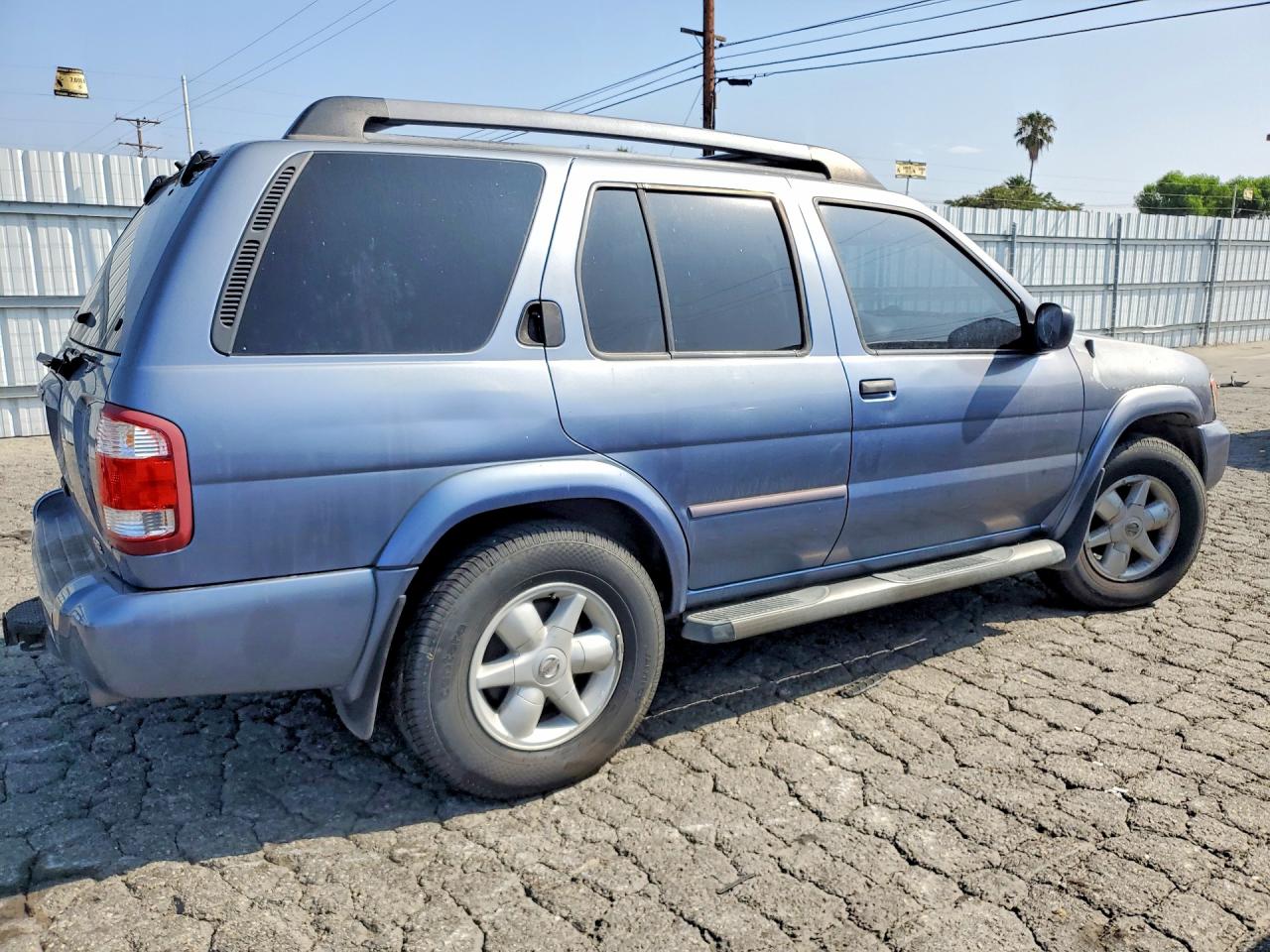 NISS PATHFINDER 2002 — 4