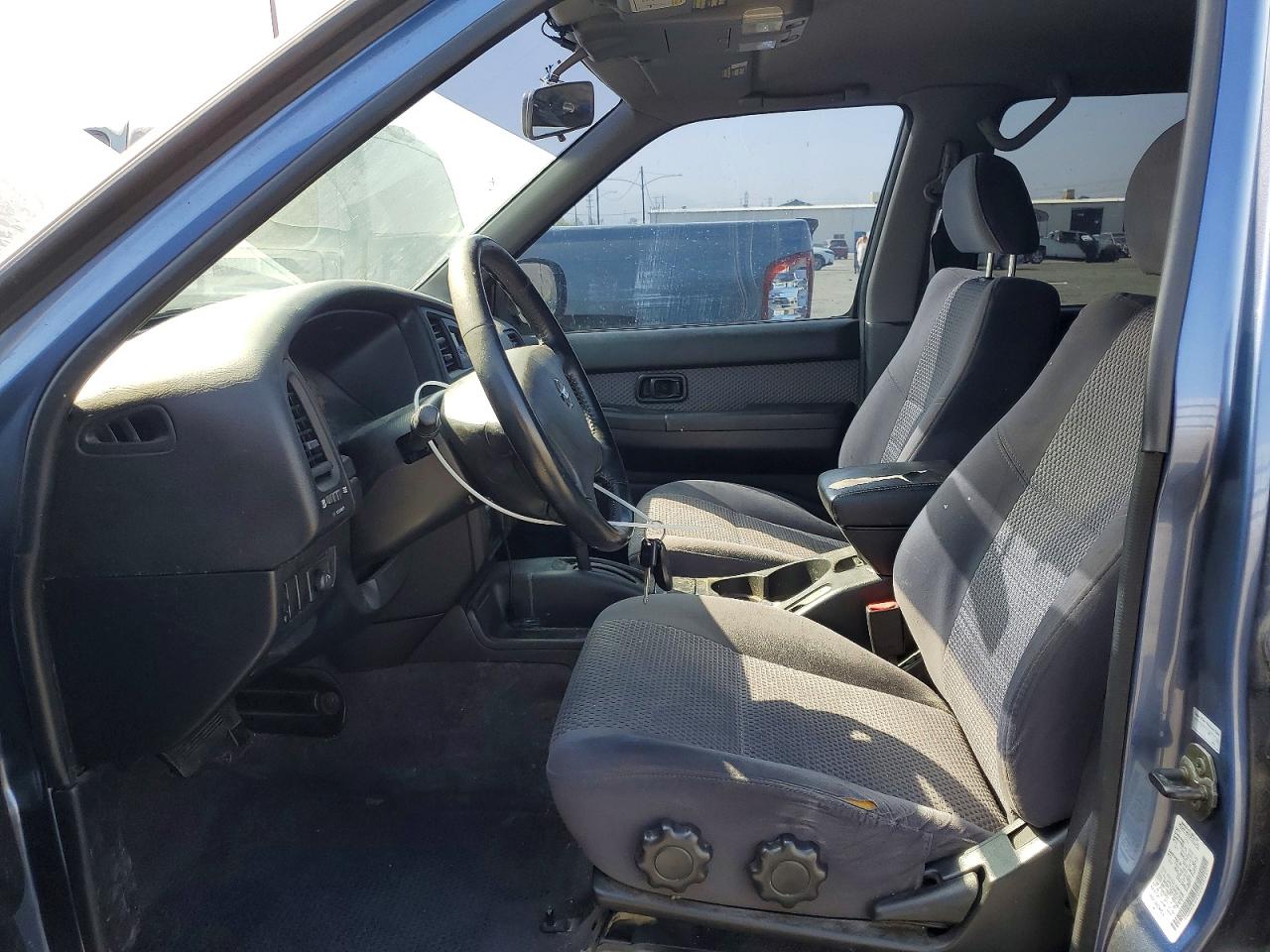 NISS PATHFINDER 2002 — 8