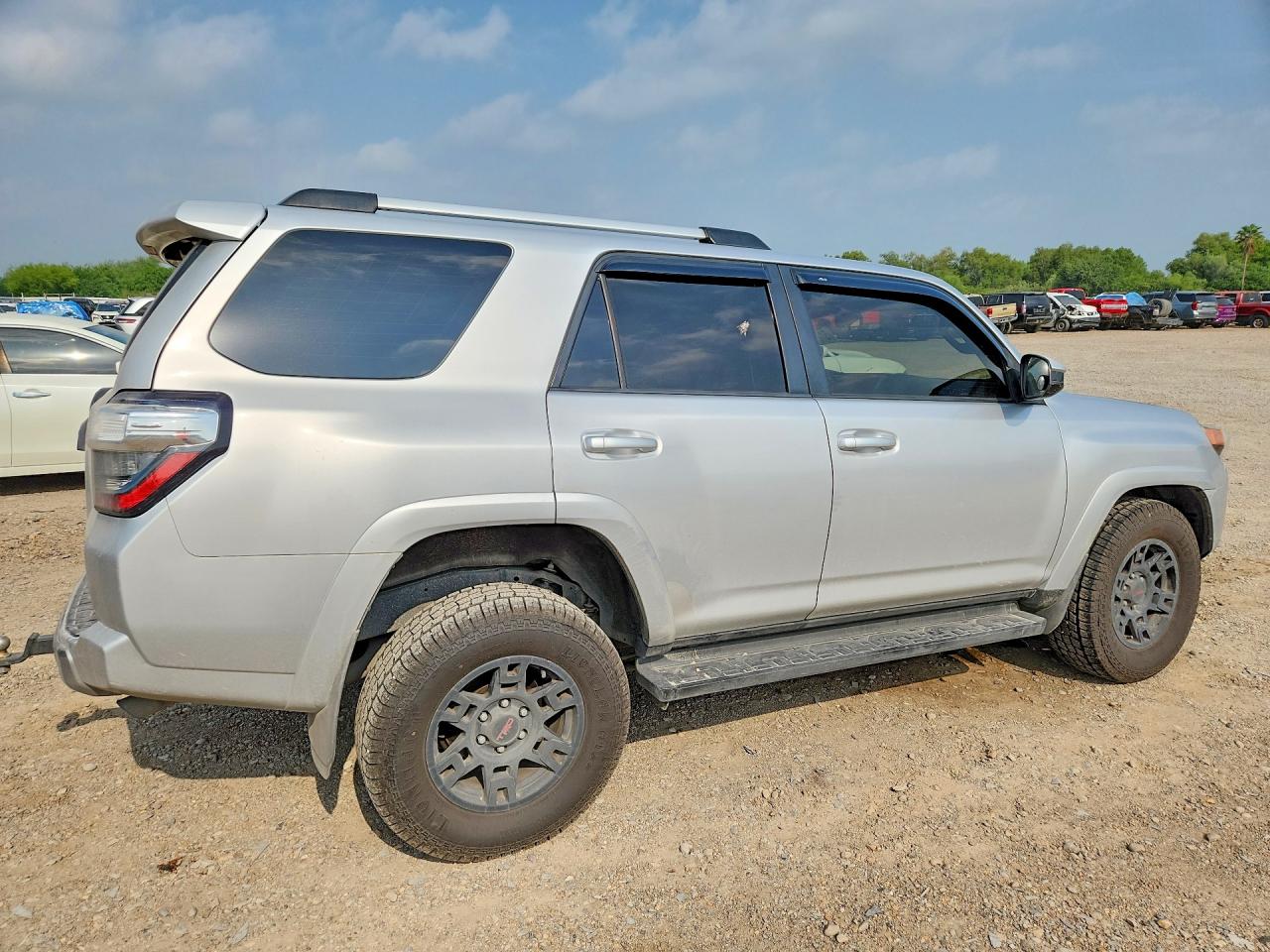 TOYOTA 4RUNNER 2016 — 4