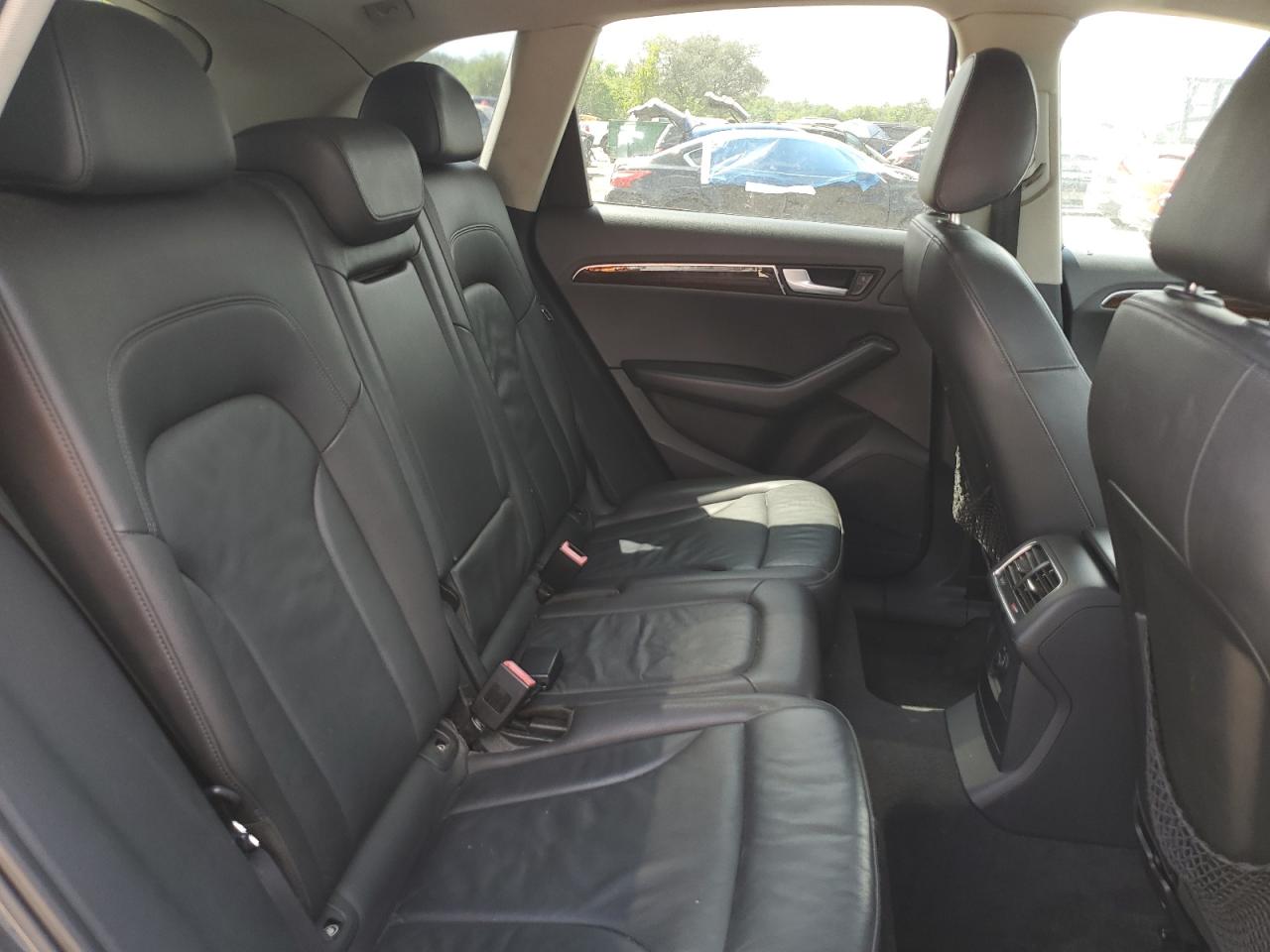 AUDI Q5 2011 — 12