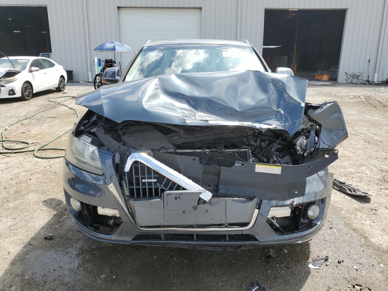 AUDI Q5 2011 — 6