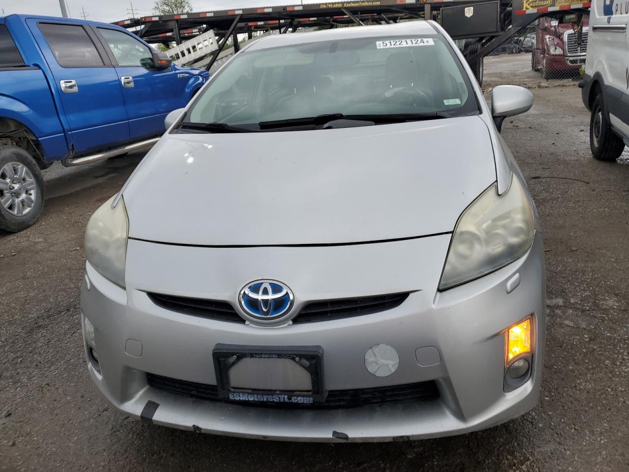 TOYOTA PRIUS 2010 — 6